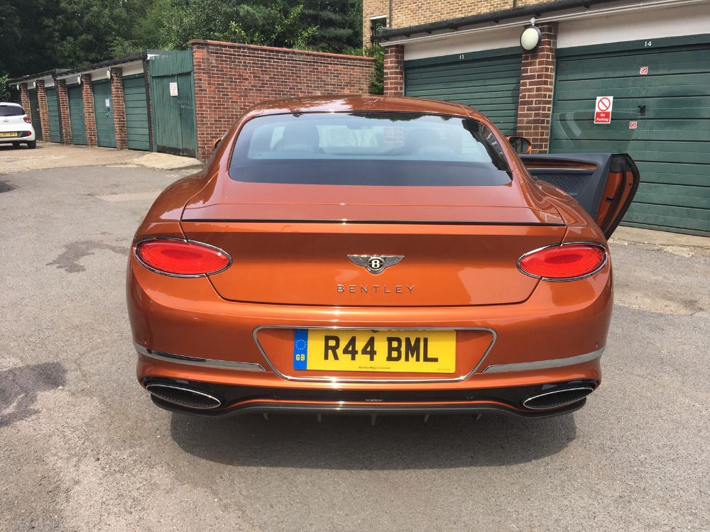 بنتلي كونتيننتال جي تي