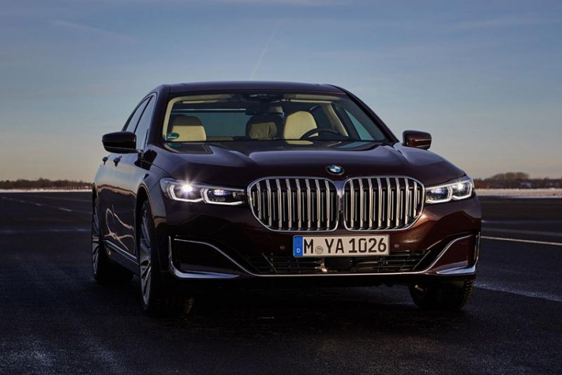 سيارات فخمه