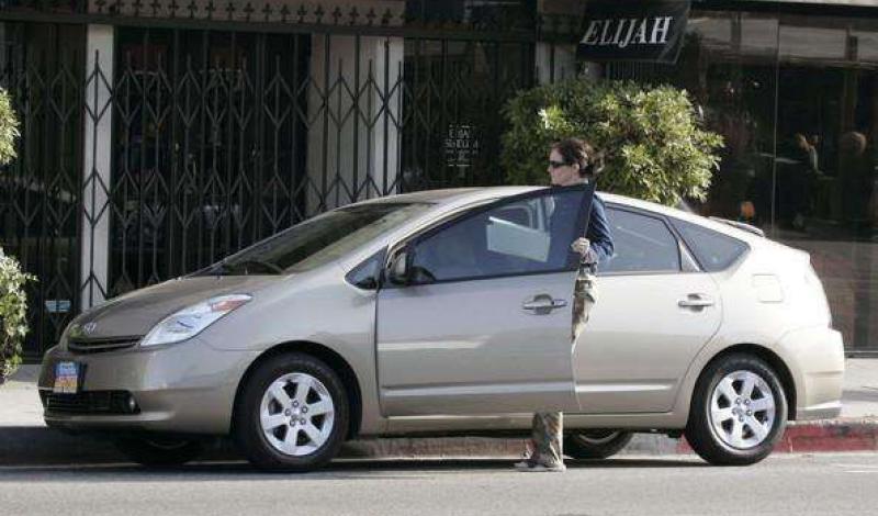 تويوتا بريوس