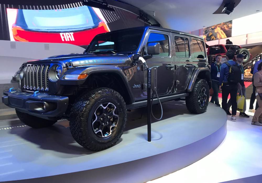 رانجلر الهجين 4 اكس اي