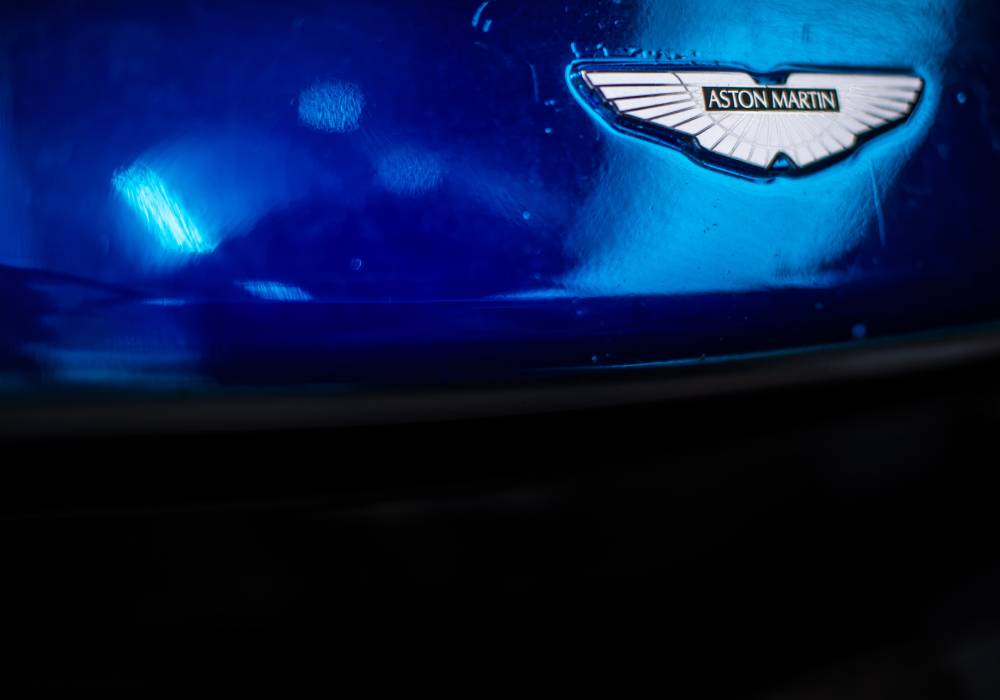 علامة أستون مارتن