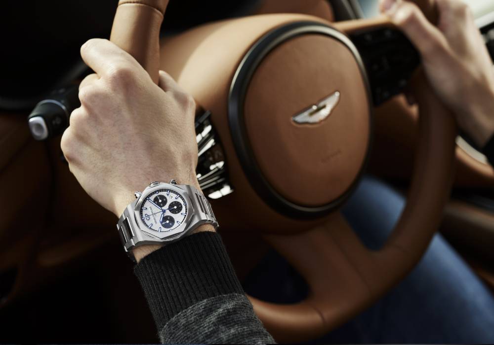 جيرارد بيريجو شريك الساعة الرسمية لشركة استون مارتن صورة 4