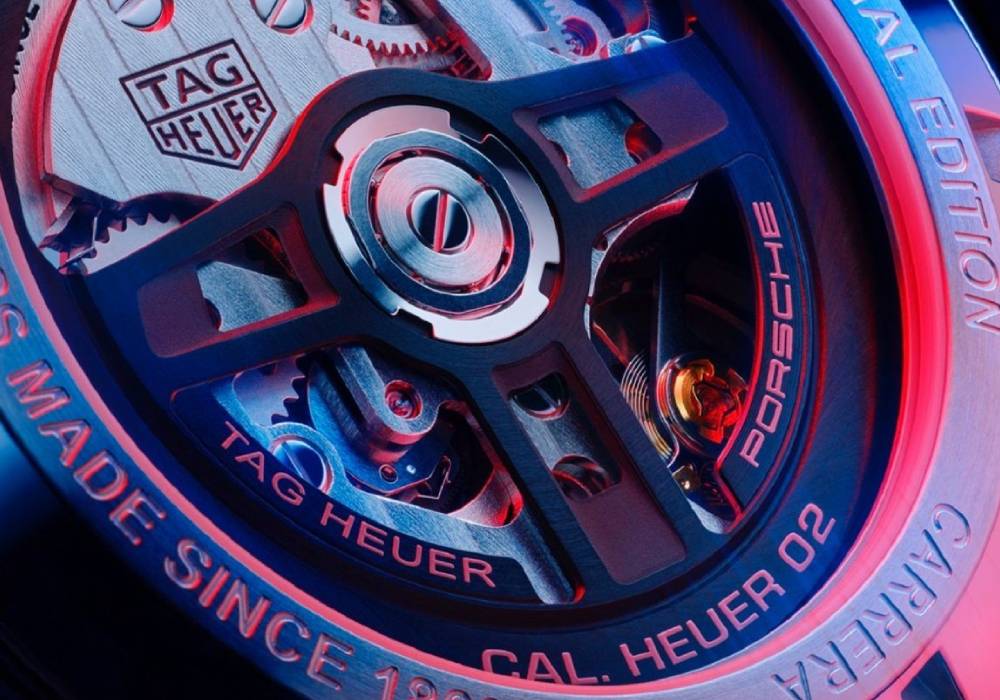 ساعة كاريرا من تاغ هوير بالشراكة مع بورشه صورة 4