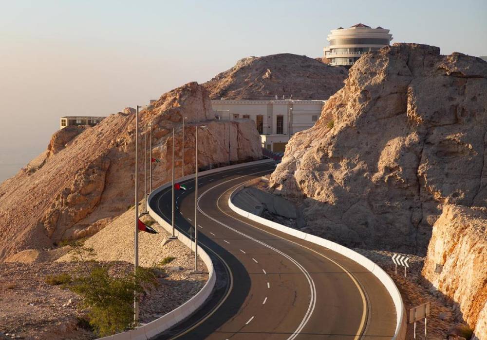 جبل حفيت الرائع في الامارات ثالث أكثر الرحلات البرية روعة في العالم صورة 3