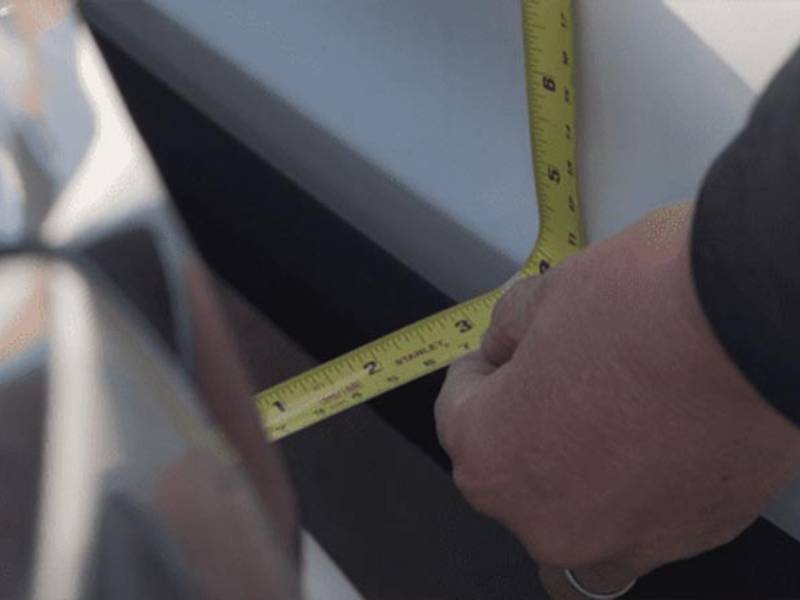 جيلي تدخل موسوعة جينيس باكبر لوحة فسيفساء مصنوعة من السيارات صورة 3