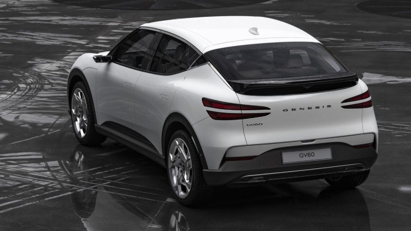 جينيسيس جي في 60 اداء