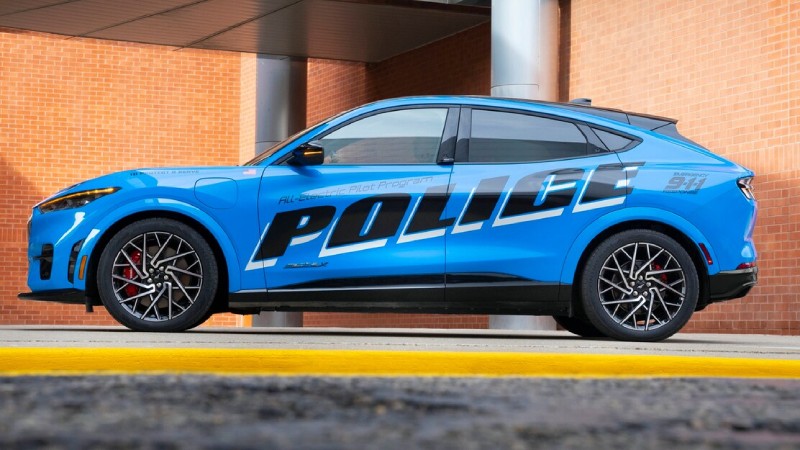 فورد موستنج ماك اي كهربائية