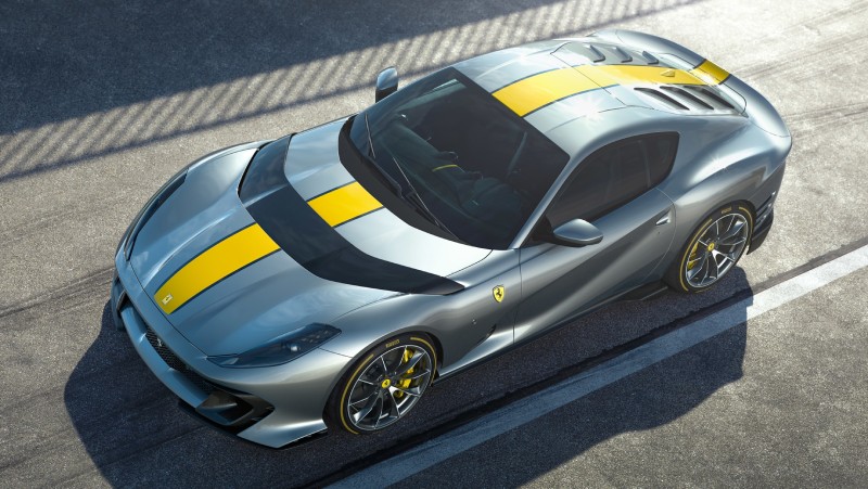 فيراري كومبيتيزيوني اداء