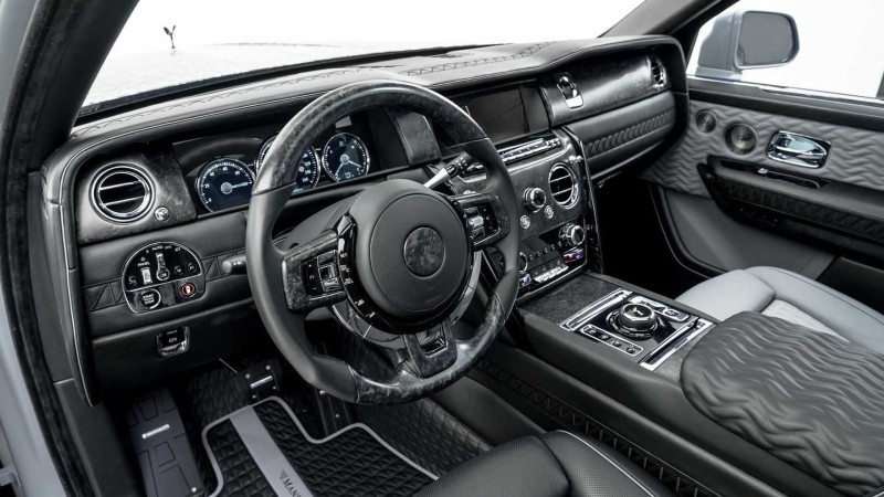 كولينان مانسوري الامارات داخلي