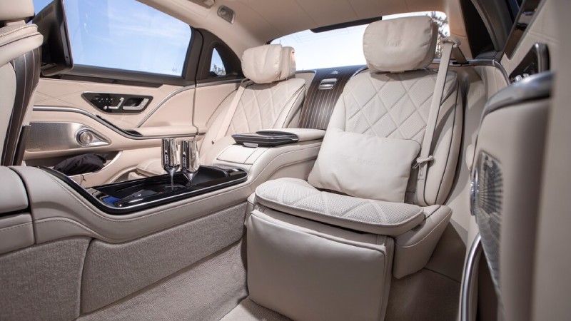 مرسيدس داخلي