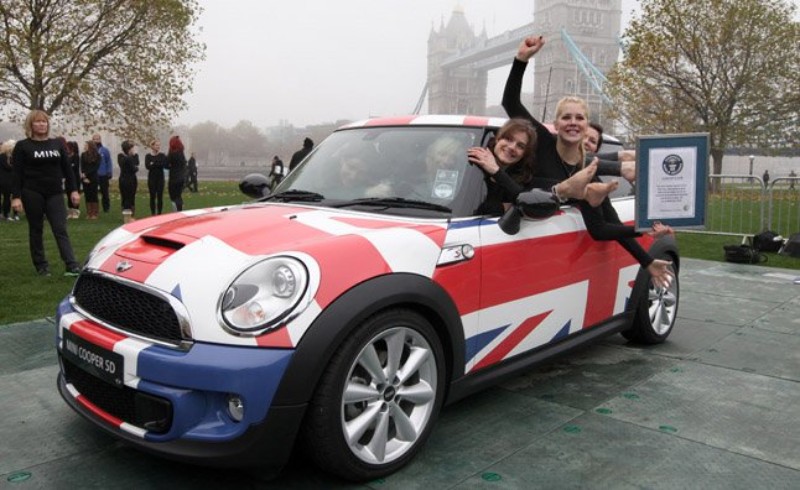 ميني رقم قياسي