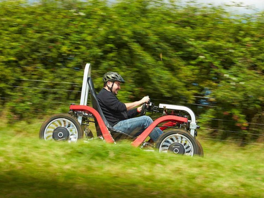 سيارة عنكبوتية