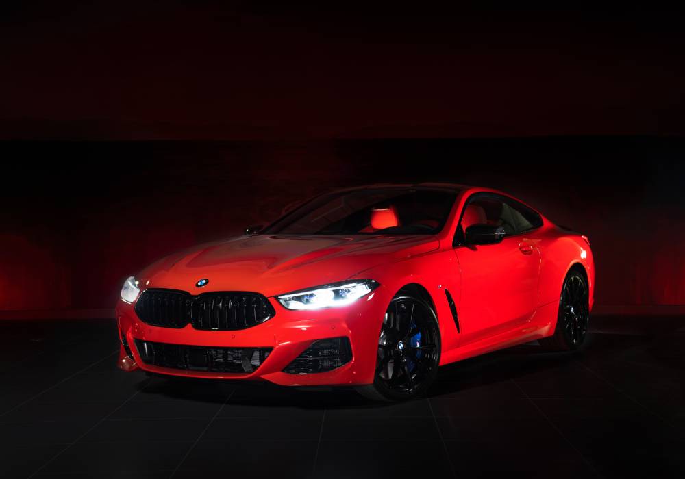 المركز الميكانيكي للخليج العربي يعلن عن وصول سيارة BMW M850i Heritage Edition صورة 2
