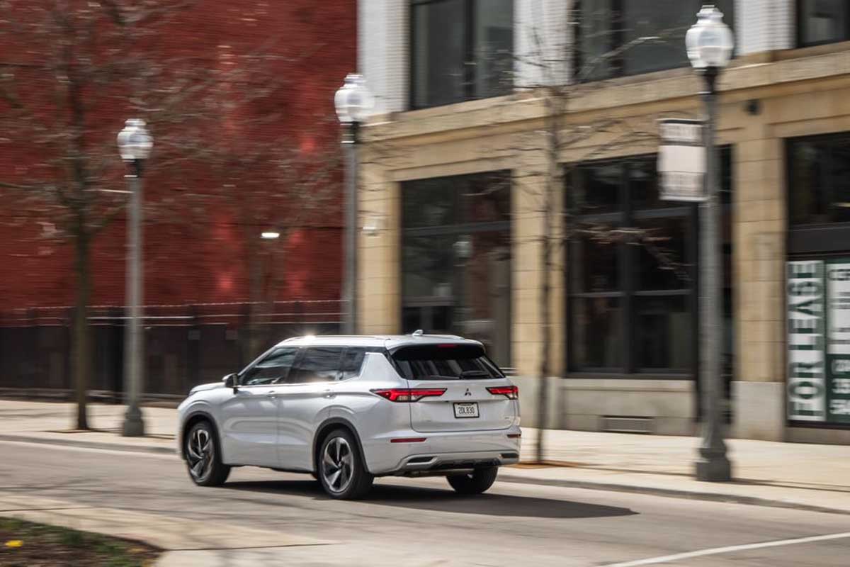 ميتسوبيشي اوتلاندر