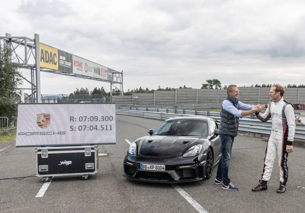 بورشه ‎718 كايمان ‎GT4 RS‎ الجديدة تقدم أداءً متميزاً خلال الاختبار النهائي صورة 3