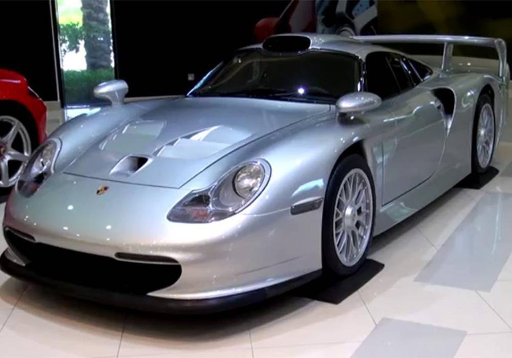 بورشه 911 جي تي 1