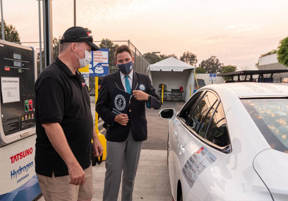 تويوتا ميراي تدخل موسوعة غينيس لأطول رحلة خالية من الانبعاثات الكربونية صورة 3