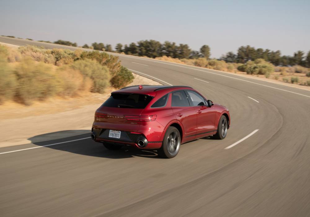 جينيسيس GV70 الجديدة كلياً تفوز بلقب أفضل سيارة رياضية متعددة الاستخدامات لهذا العام صورة 2