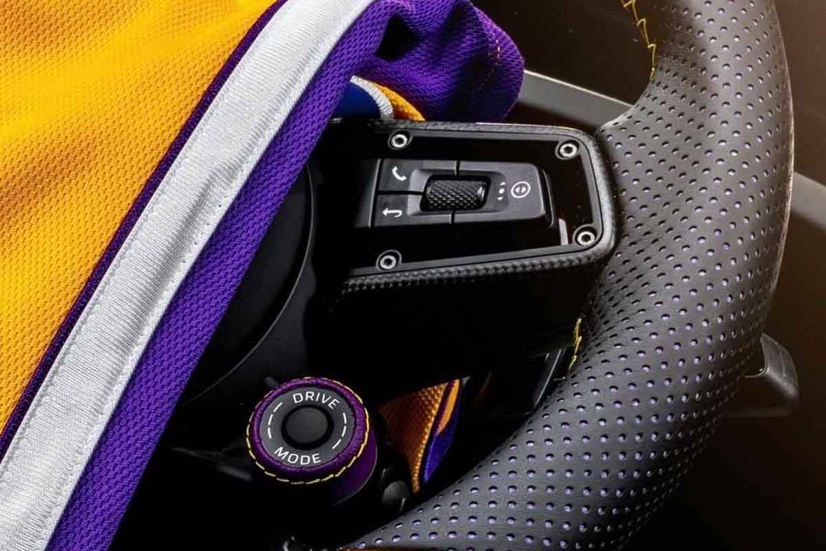 بورشه كوبي براينت