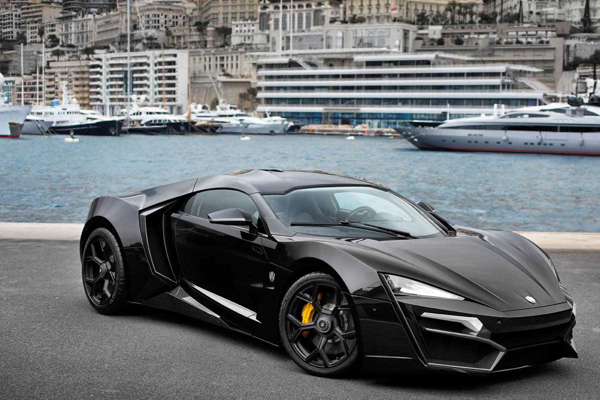 السيارت في دبي