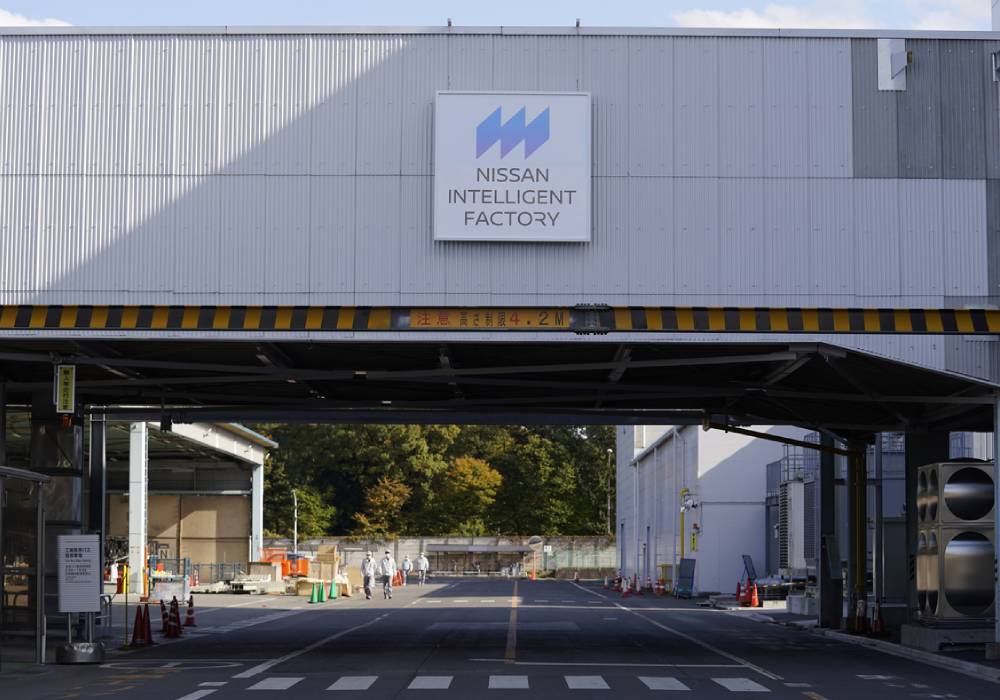 نيسان تطلق مبادرة مصنع نيسان الذكي صورة 4