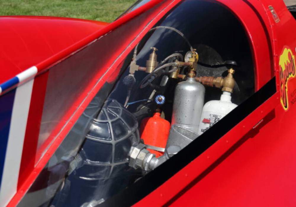 هذه هي سيارة جورج باريس الصاروخ المدعومة بمحرك 1000 حصان صورة 2