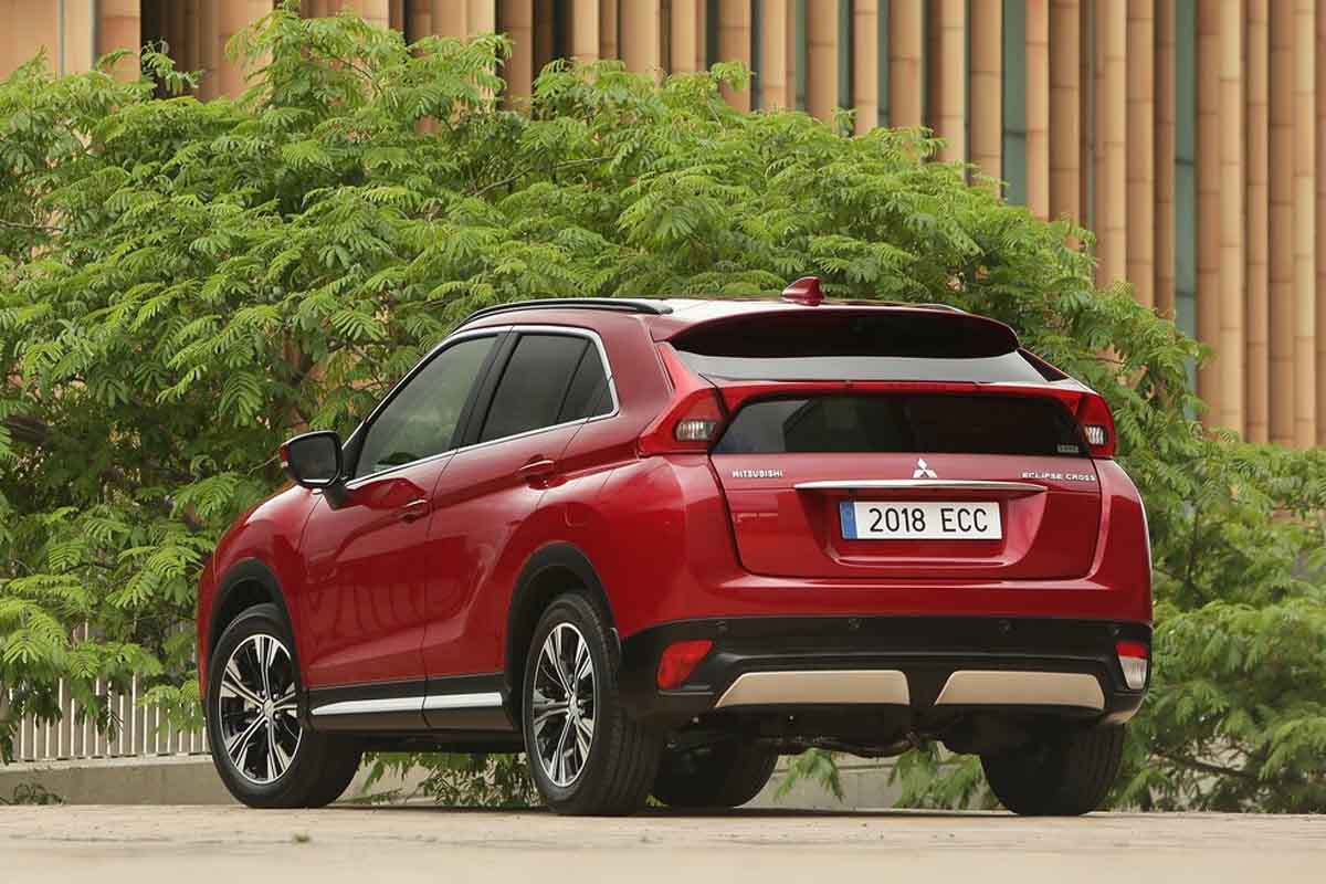 ميتسوبيشي اكليبس كروس