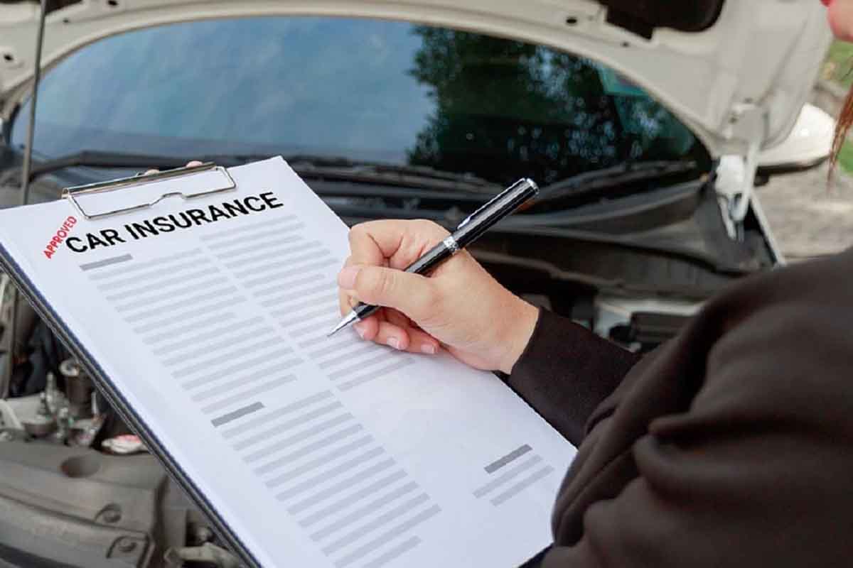 تأمين السيارات