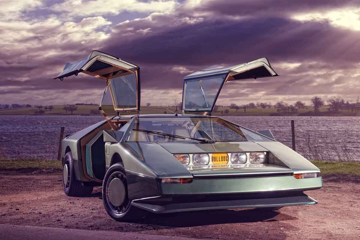 استون مارتن بولدوج