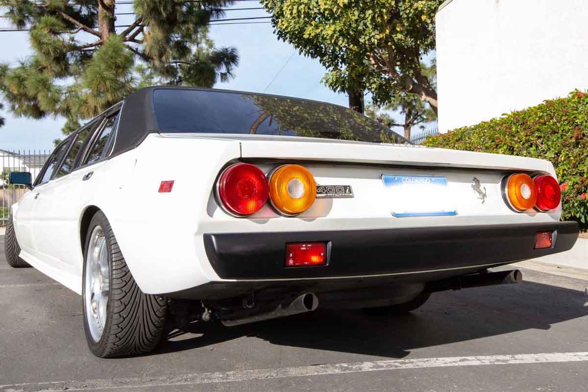 سيارة فيراري ليموزين