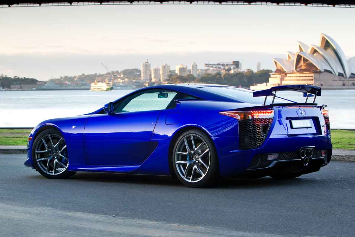 لكزس ال اف اي