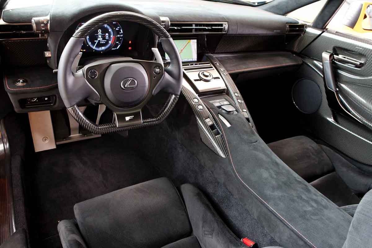 لكزس ال اف اي