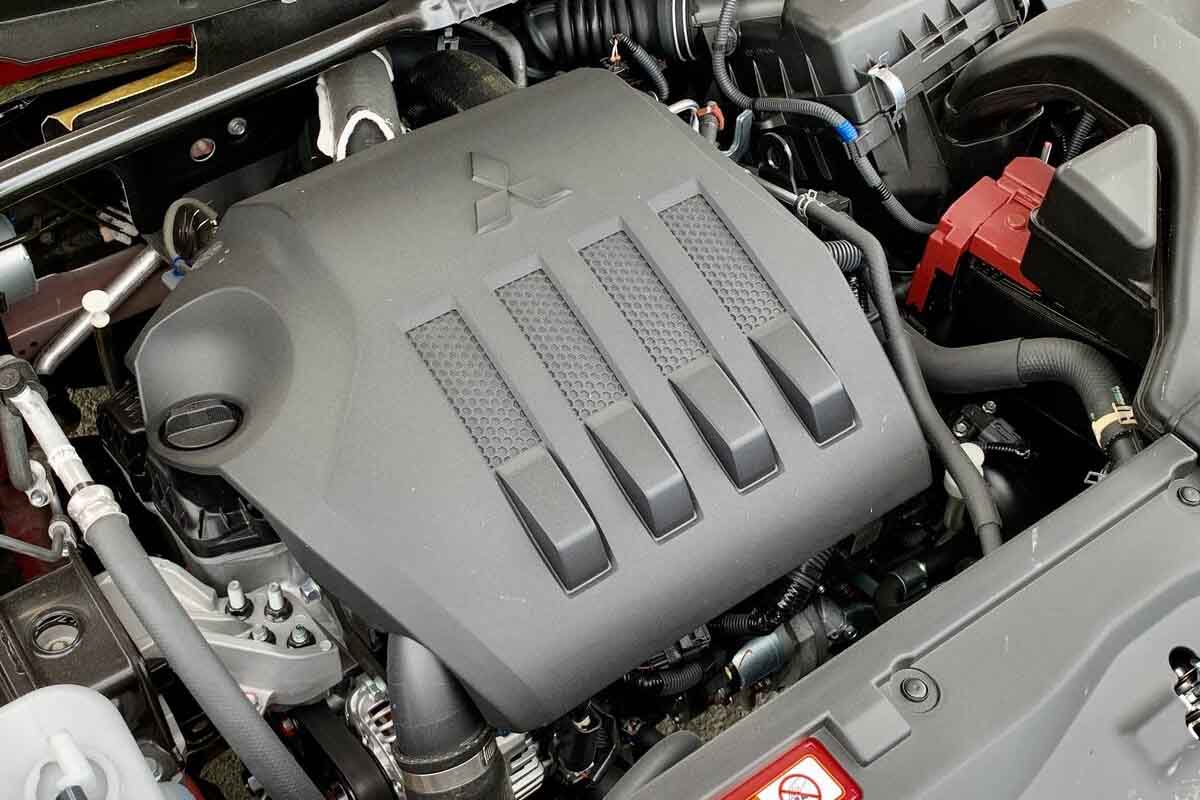 ميتسوبيشي اكليبس كروس