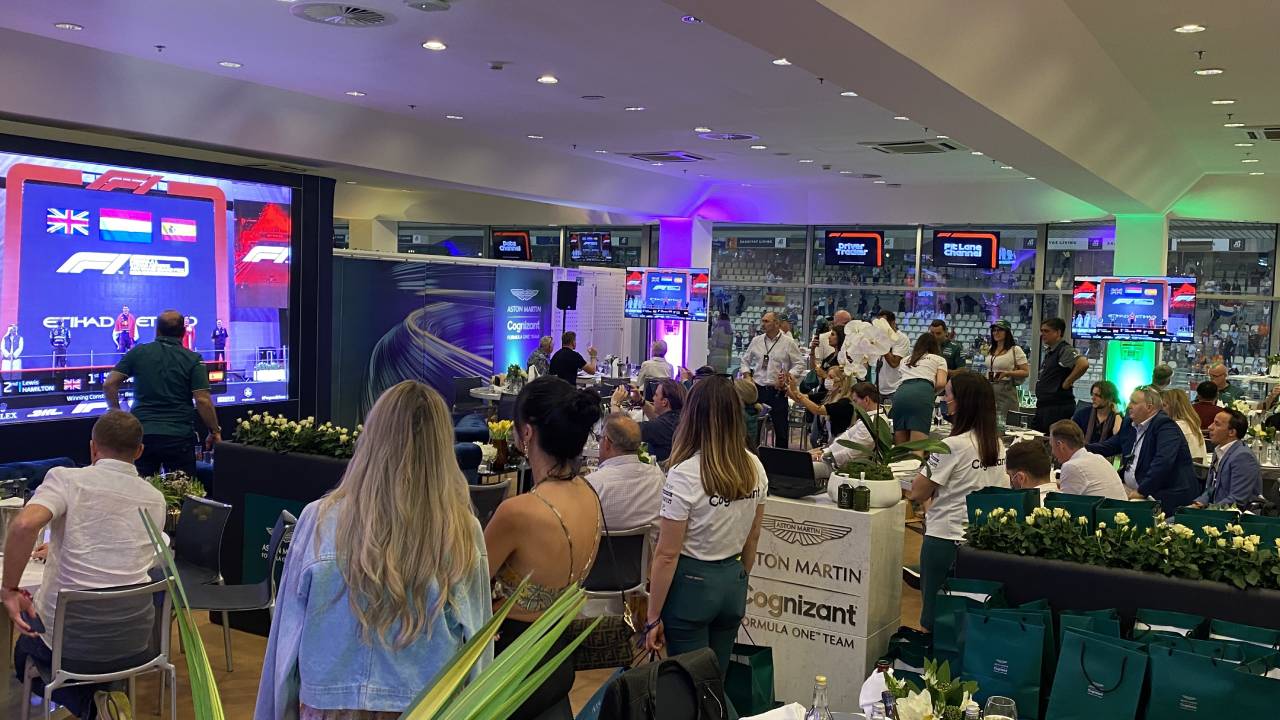 تجربة استثنائية من أستون مارتن