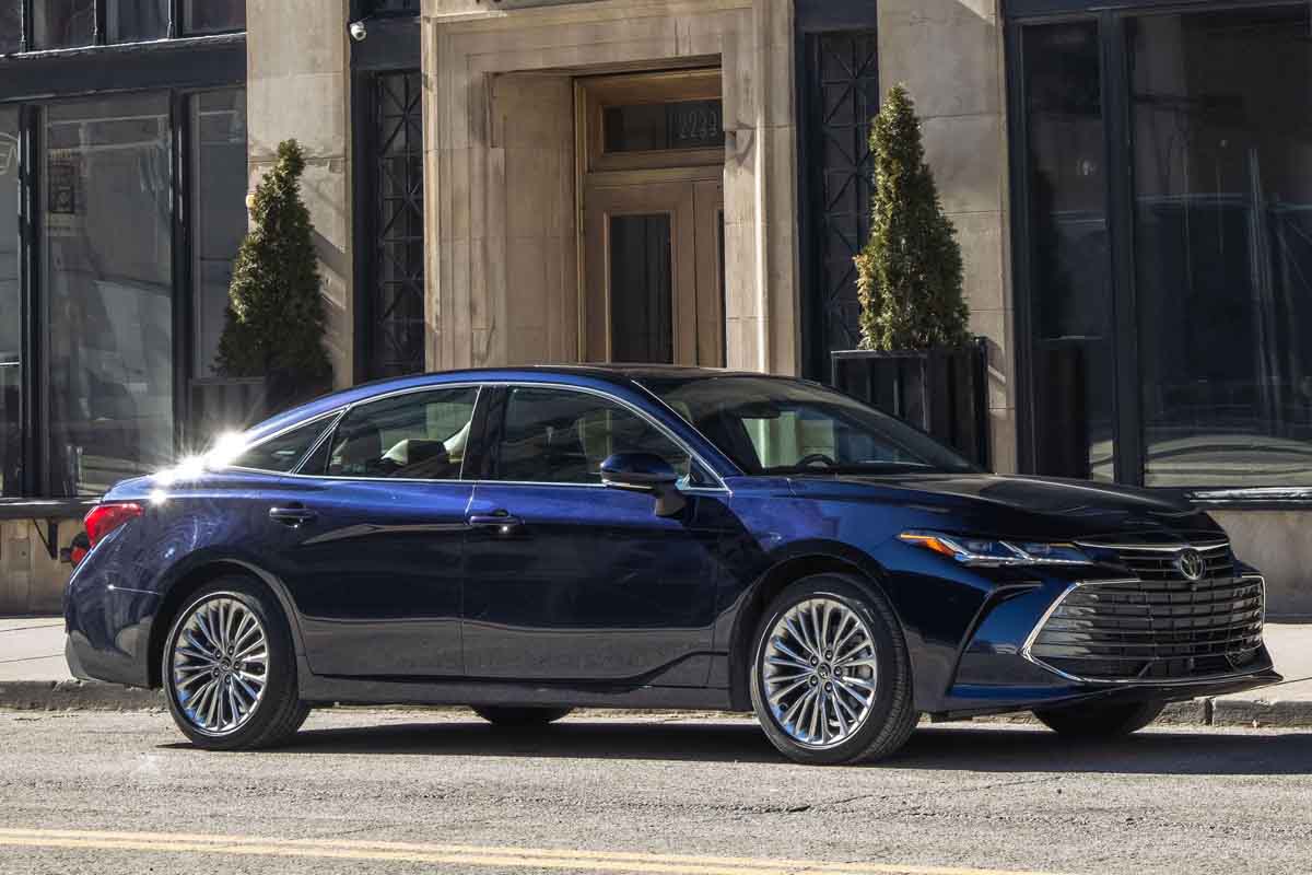 انواع سيارات تويوتا واسعارها