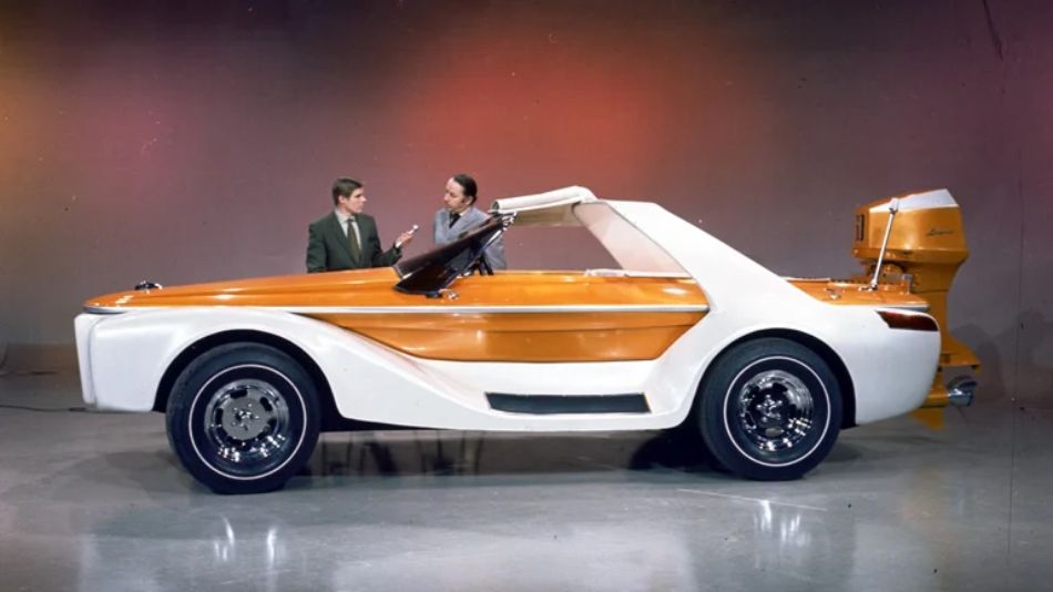 سيارة اختبارية