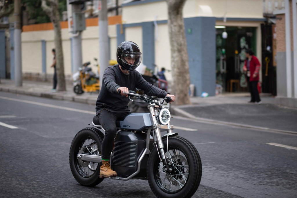 الدراجة الكهربائية eSCRAMBLER صورة 2 الدراجة الكهربائية eSCRAMBLER صورة 2