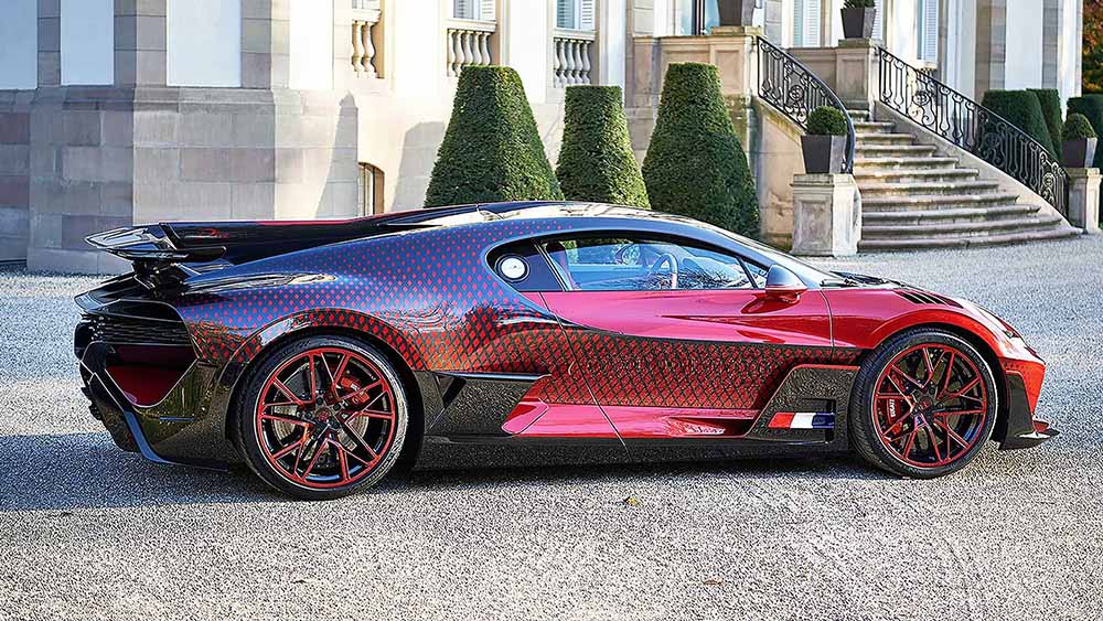 بوجاتي ديفو