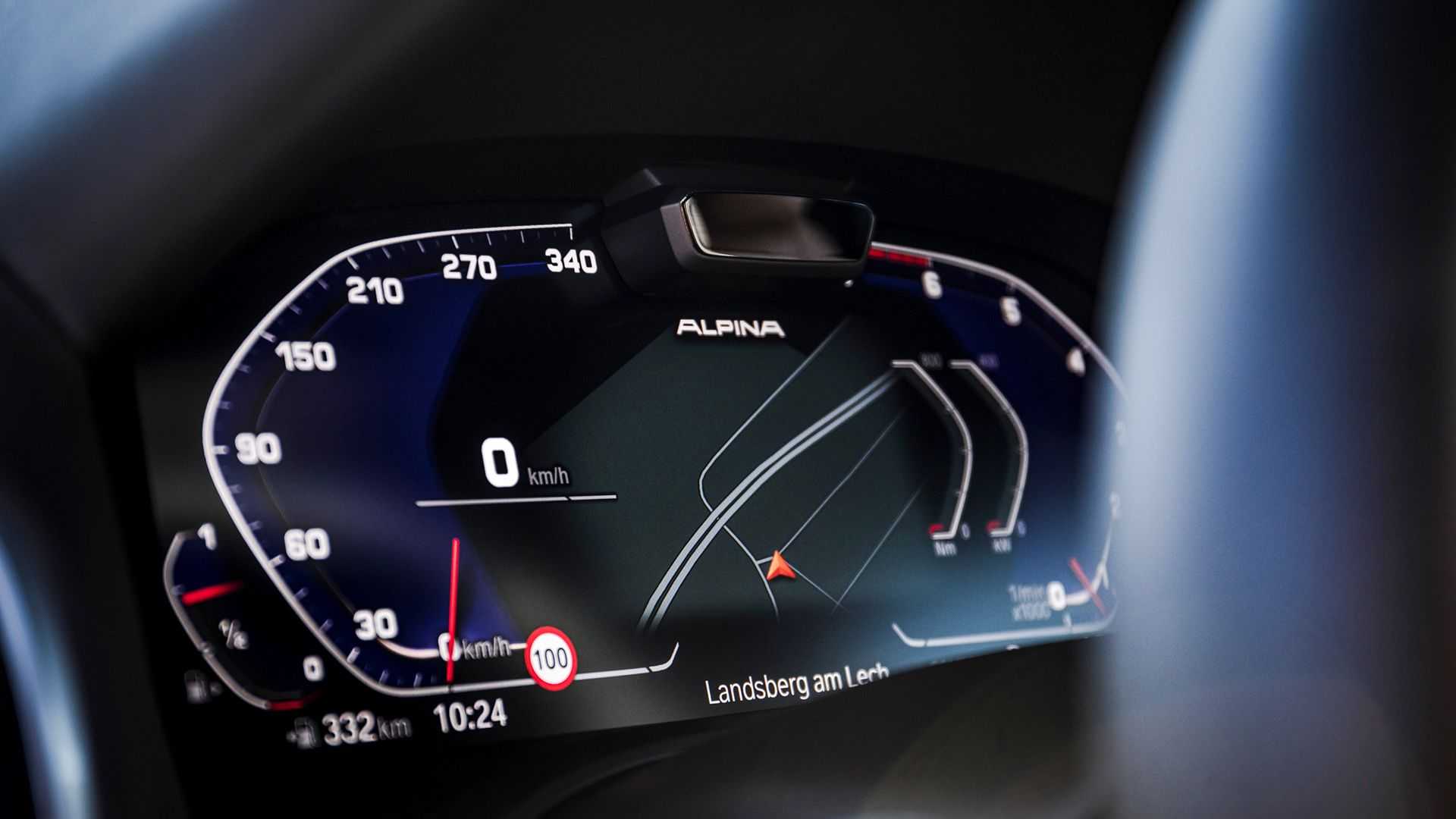 بي ام دبليو بي 8 البينا