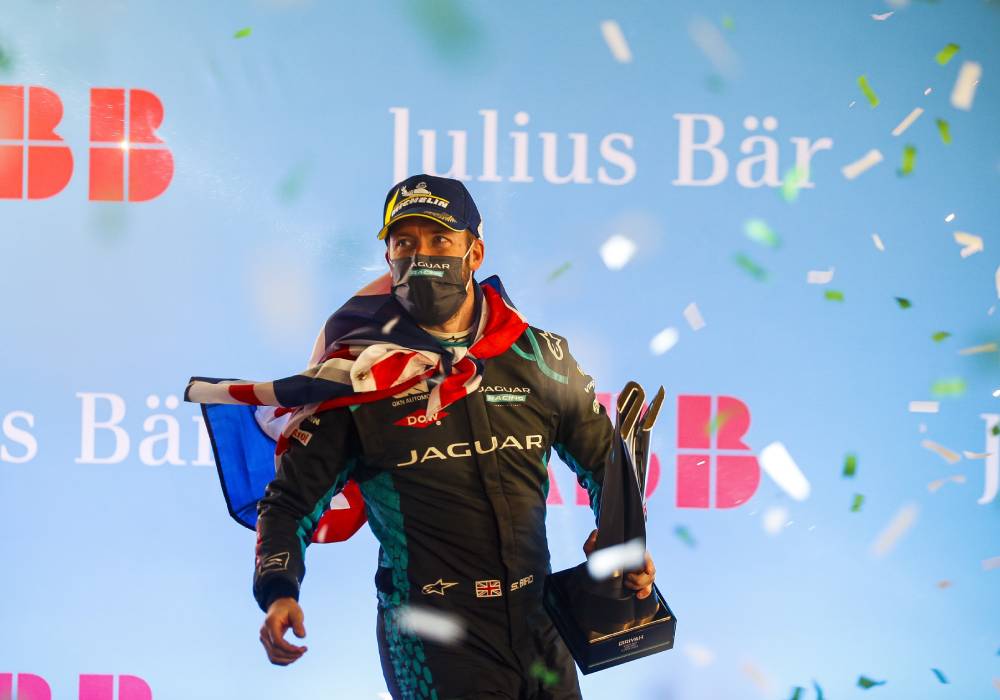 بيرد يتألق في السعودية محققا اول انتصاراته مع جاكوار صورة 5