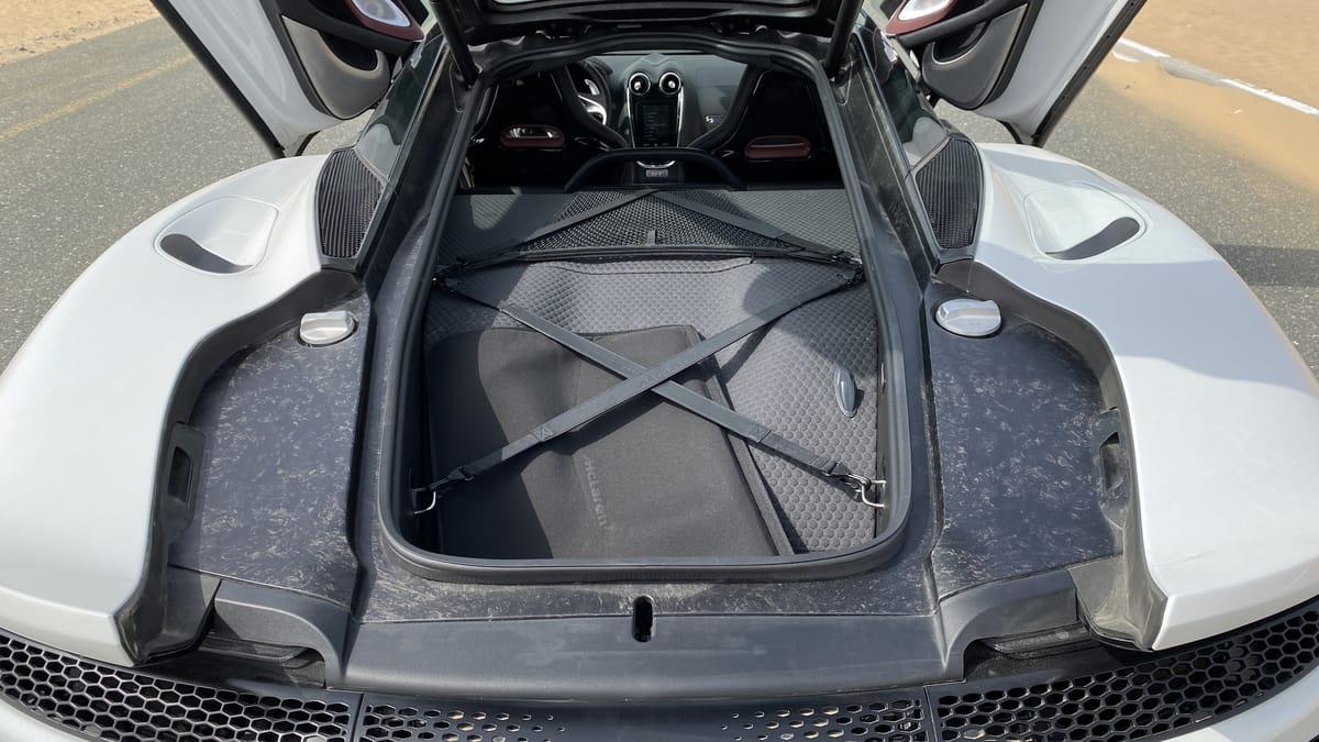 تجربة قيادة ماكلارين جي تي