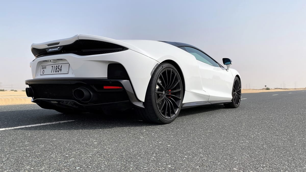 تجربة قيادة ماكلارين جي تي