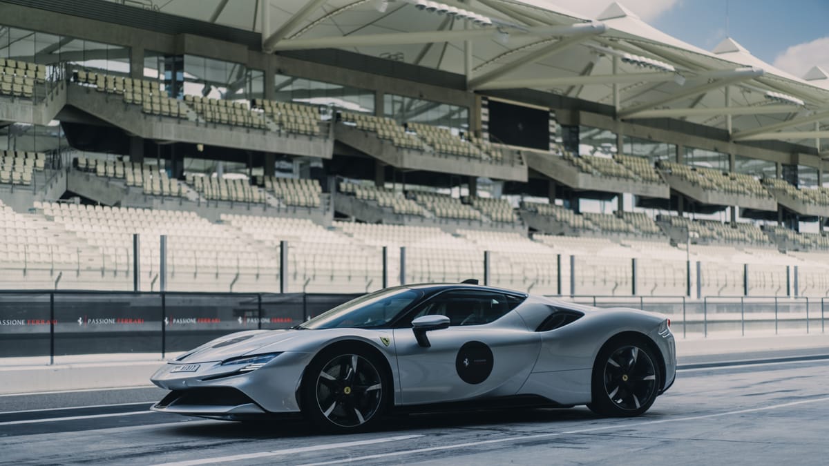 فيراري أس أف 90