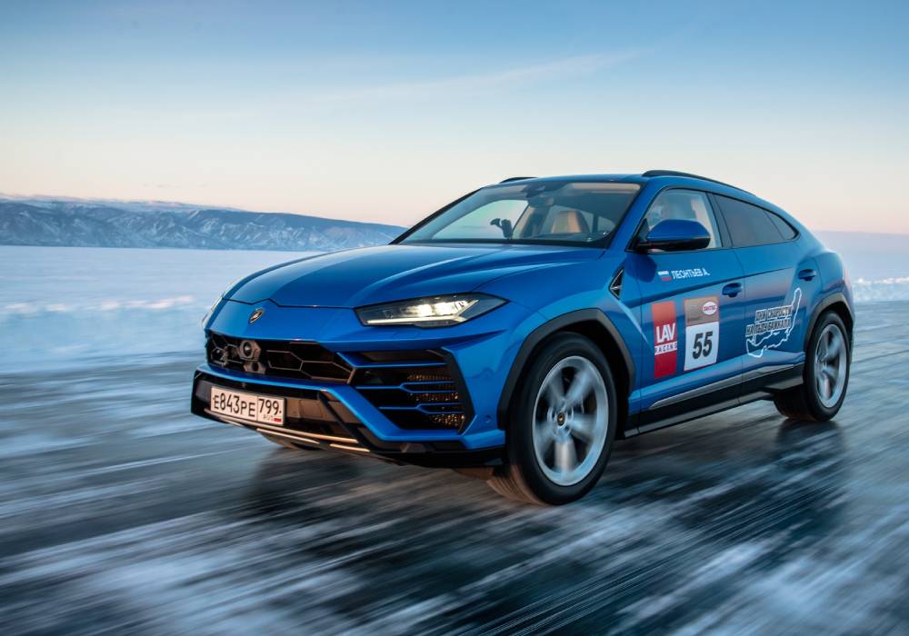 صورة 3_لامبورغيني أوروس من الأمام