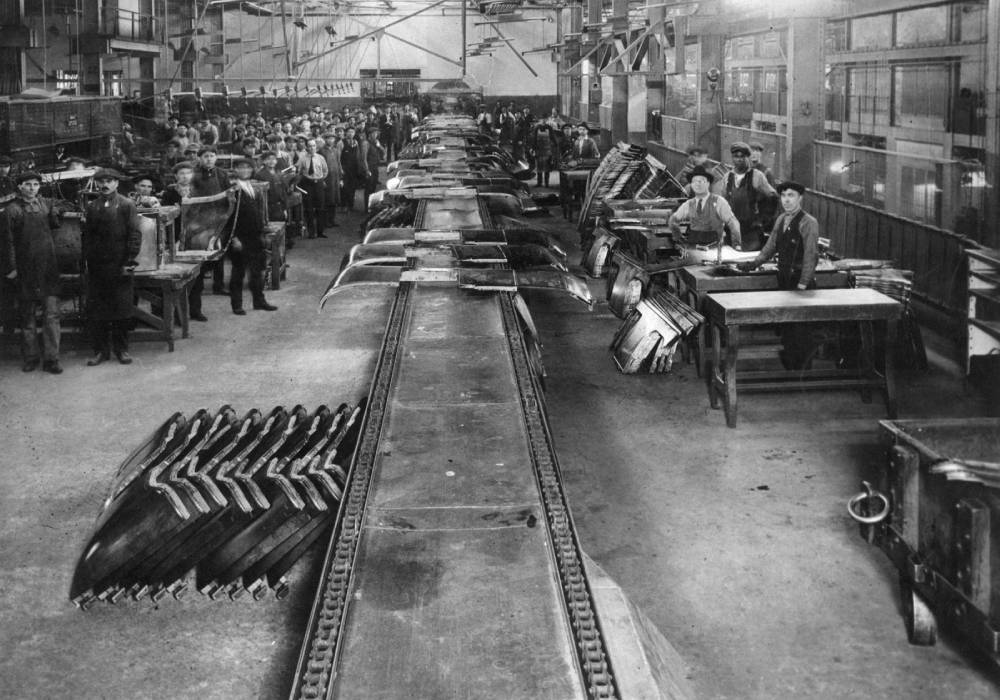 قصة الشرطة السرية التي حكم بها فورد عمال شركته صورة 4