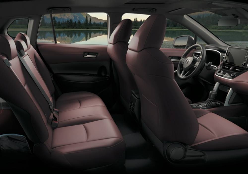 الفطيم تويوتا تطرح نموذجين جديدين من السيارات الكهربائية الهجينة لعملائها في الإمارات صورة 6