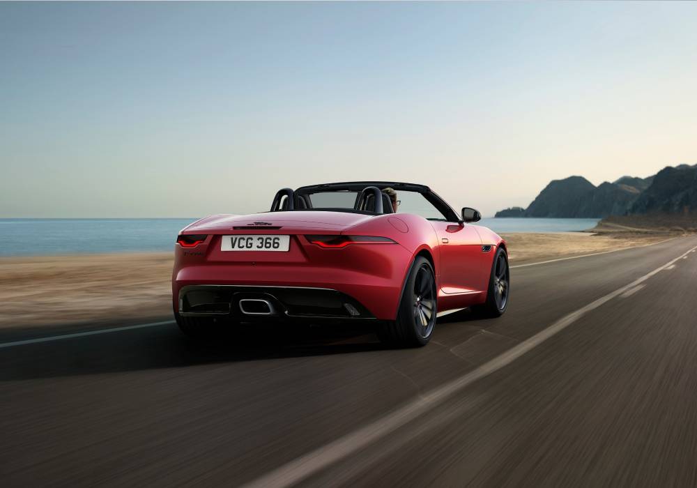 جاكوار F-TYPE R-Dynamic Black الجديدة صورة 2