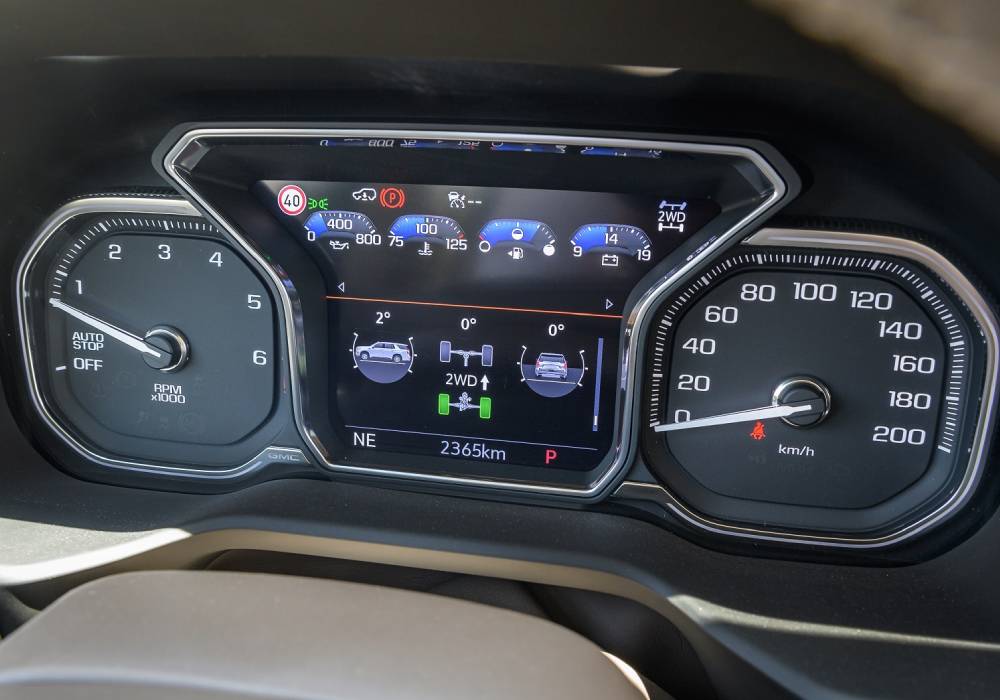 جولة تقنية شاملة حول جي إم سي يوكون صورة 6