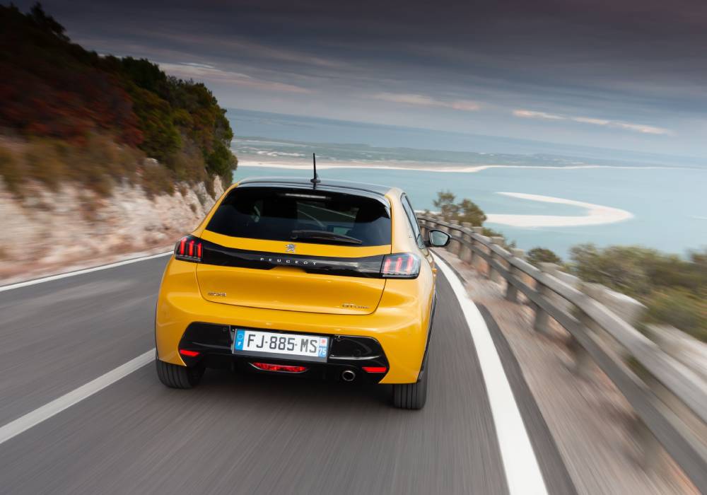 سيارة بيجو 208 الجديدة صورة 2