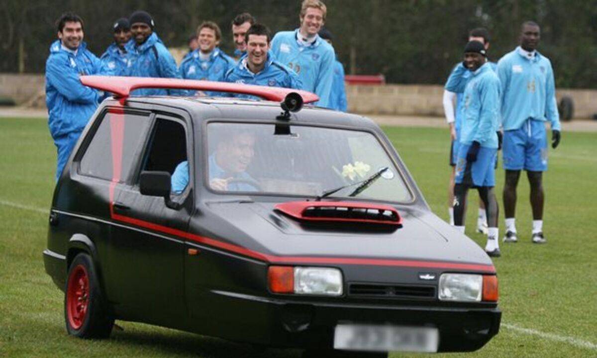 سيارة ديفيد جيمس